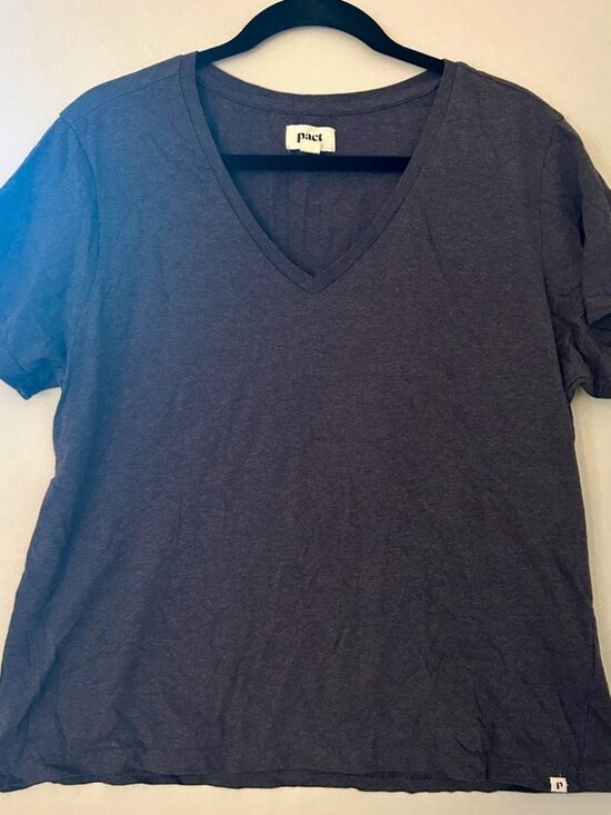 Tops - Pact grey t shirt size XL